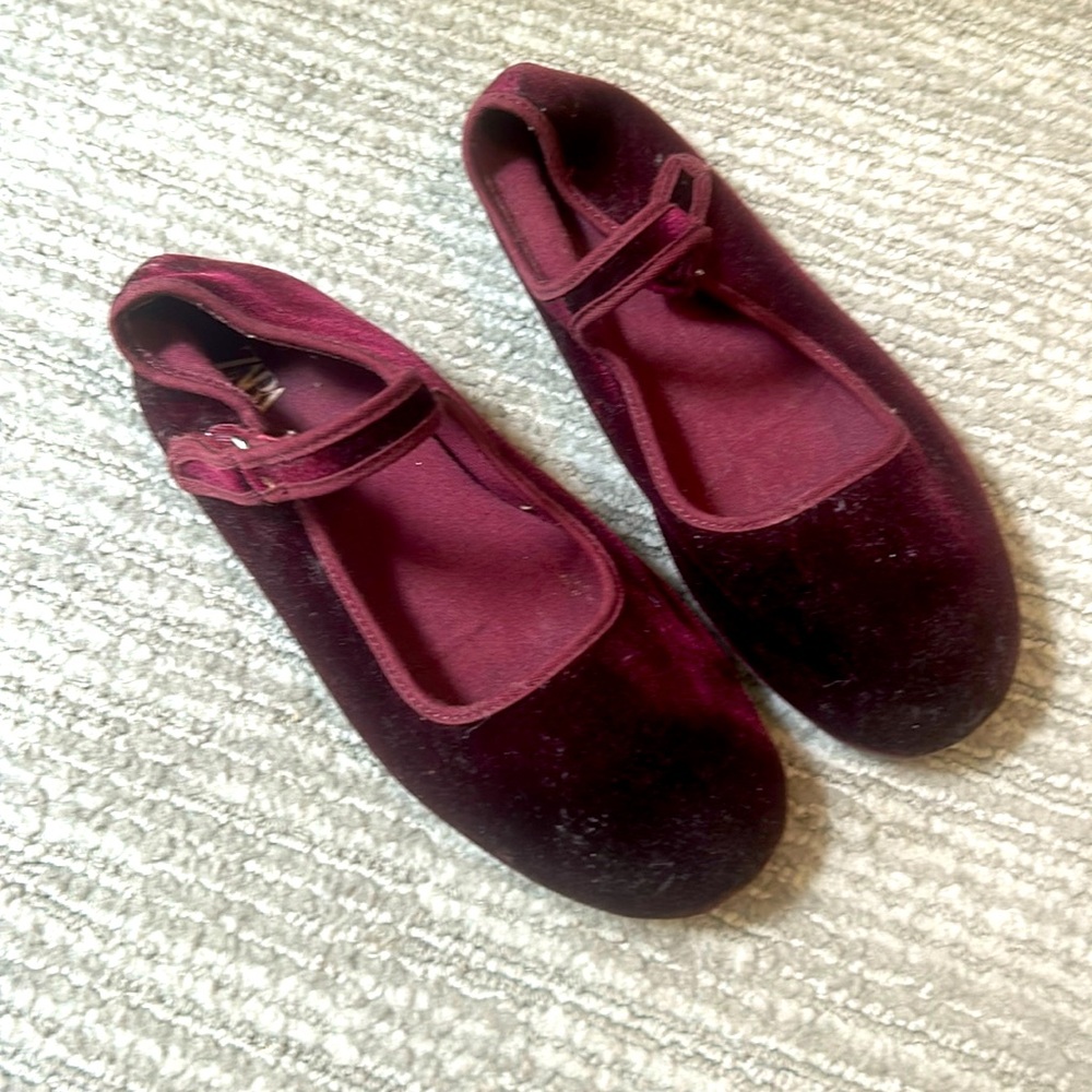 Zara burgundy velvet ballet shoes